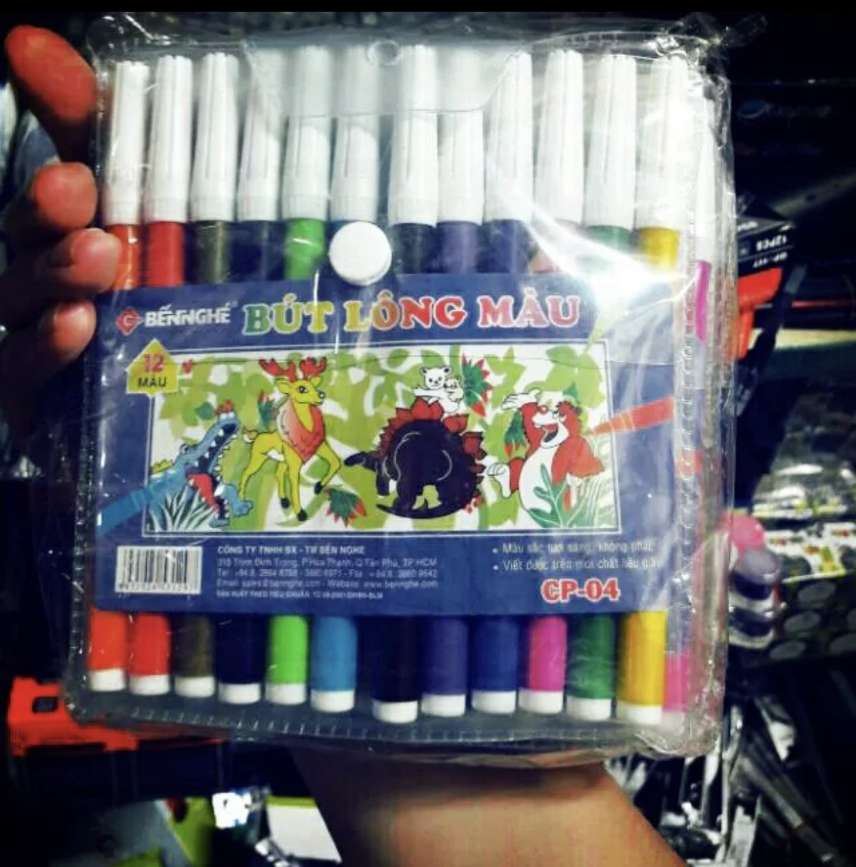 Bút lông màu Bến nghé 12 màu.
