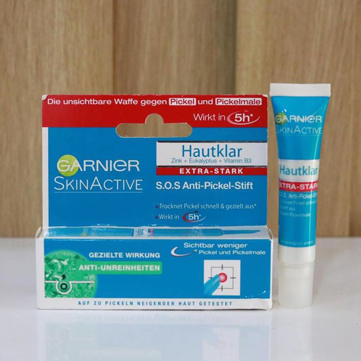 Bút trị mụn cấp tốc Garnier 10ml