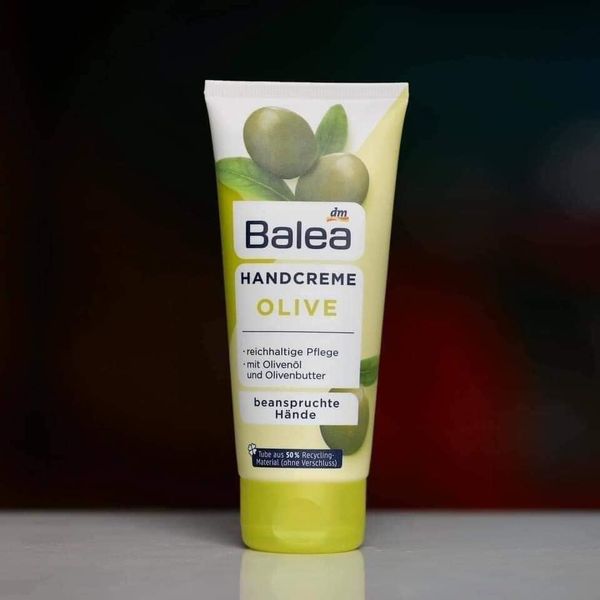 Kem dưỡng da tay Balea Olive