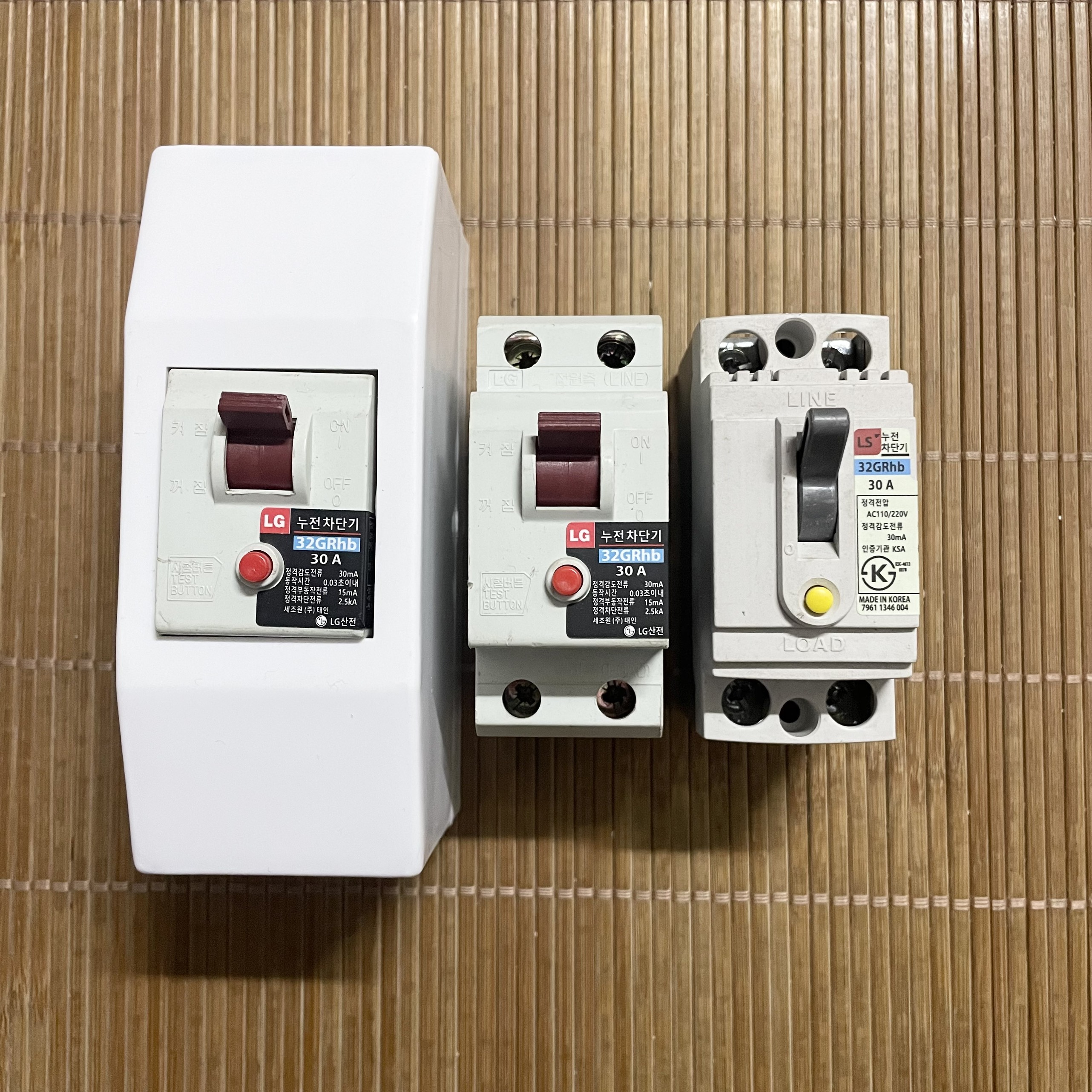 CB chống giật Aptomat chống giật Hàn Quốc 30-40A đế cài