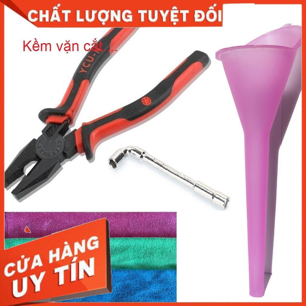 Trọn bộ dụng cụ thay nhớt cho xe máy gồm: đầu ốc vặn bằng điếu mở ốc, kìm mở...