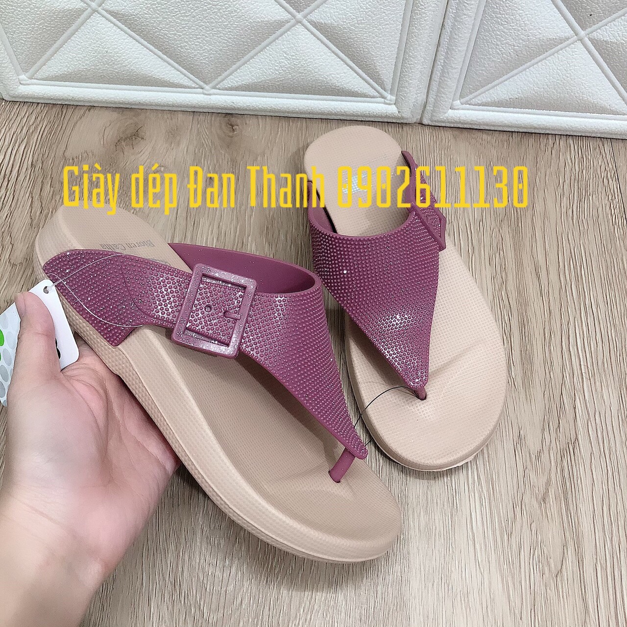 [HCM]DÉP XỎ NGÓN LẤP LÁNH XINH XẮN CHẤT LIỆU ĐÚC CAO SU