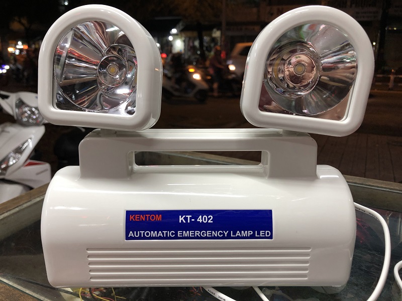 ĐÈN SẠC CHIẾU SÁNG KENTOM KT-402