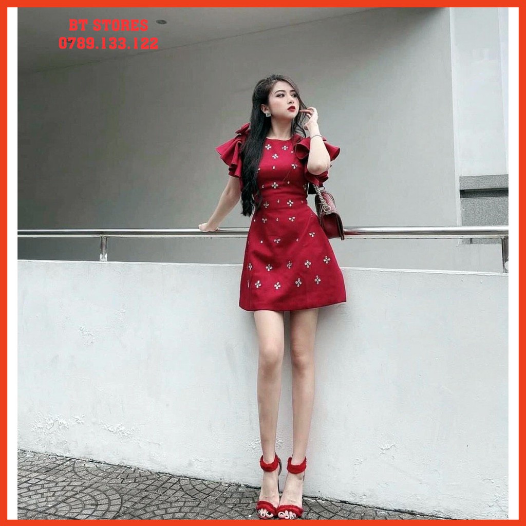 Đầm đính đá siêu sang trọng chất vải cát Nhật