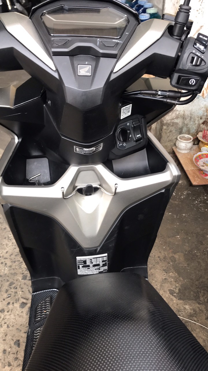 MÓC GIỮA TREO ĐỒ GẮN XE VARIO INOX