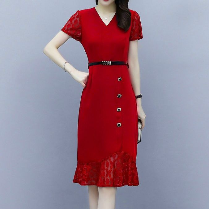 Đầm suông nữ trung niên dự tiệc cách điệu kèm thắt lưng 2 màu xanh đỏ đuôi xòe