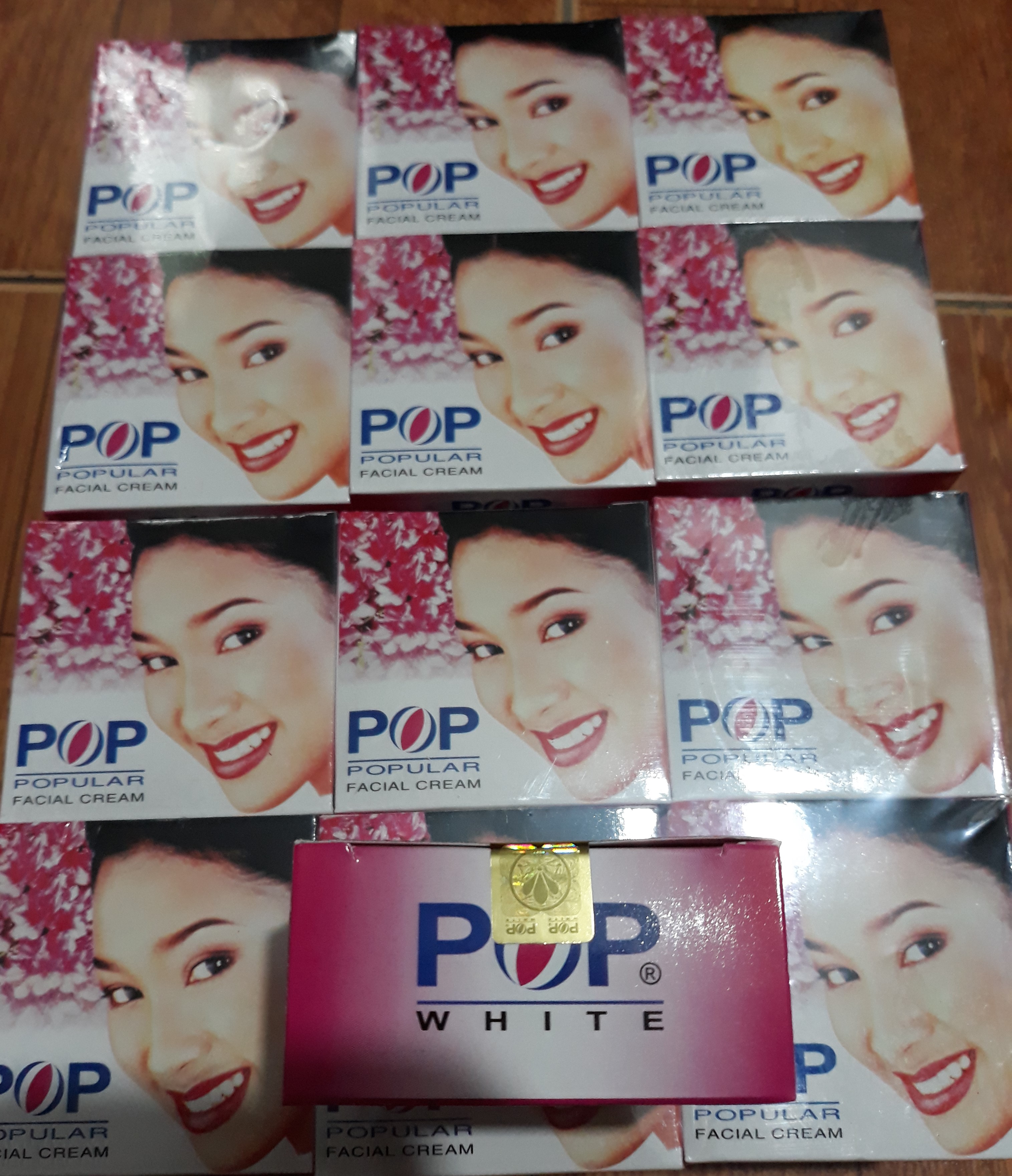 Sỉ lố 12 hũ kem pop thái loại 1, loại 2 lố x 12