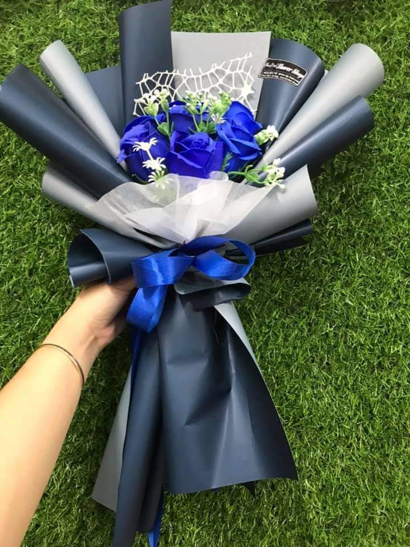 Bó hoa hồng sáp sang trọng đủ 18 màu