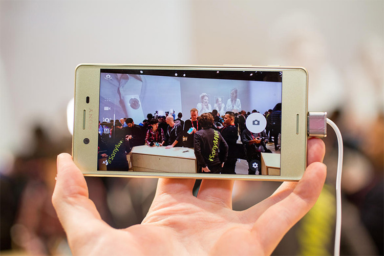 Điện Thoại SONY X - SONY XPERIA X Ram 3G/32G mới - Chiến Game Mượt / Camera 23 MP Sắc Nét/Màn hình: IPS LCD, 5", Full HD / CPU: Snapdragon 650 6 nhân