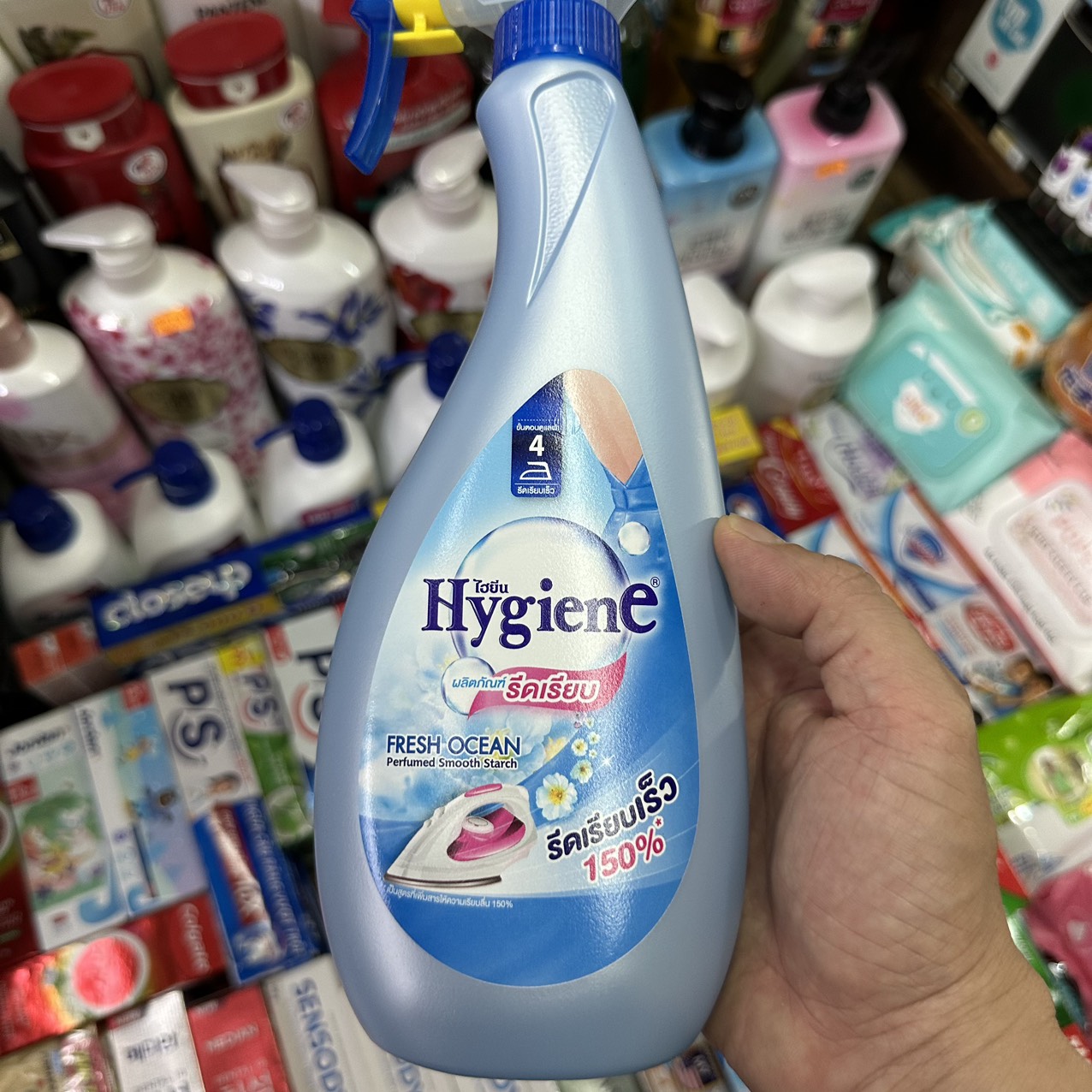 Chai xịt ủi thơm quần áo hygiene thái lan 550ml