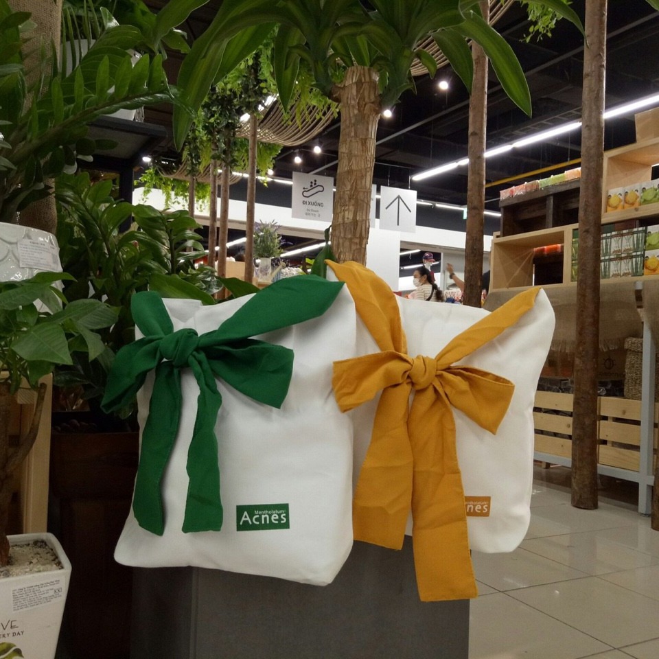 Túi quai nơ acnes xinh xắn