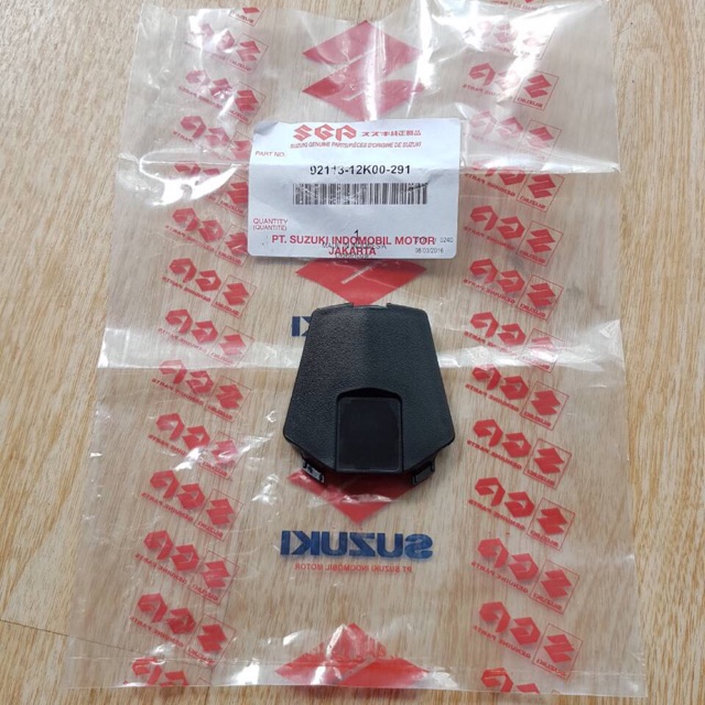 [HCM]Nắp che bình phụ nước mát Suzuki Raider/ Satria Fi, sản xuất tại Suzuki Indonesia, hàng đóng gói nguyên bao bì từ nhà máy
