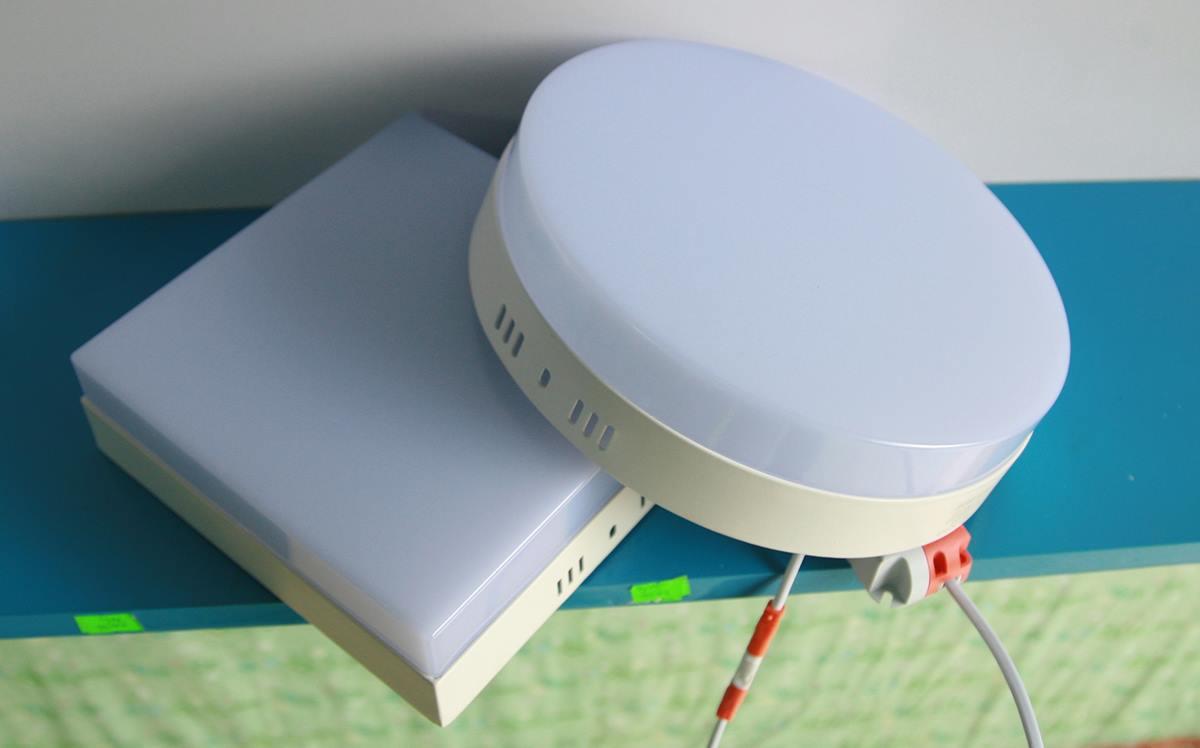 Đèn Ốp Nổi Ban Công Sasimi Japan 24w vuông - ánh sáng trung tính