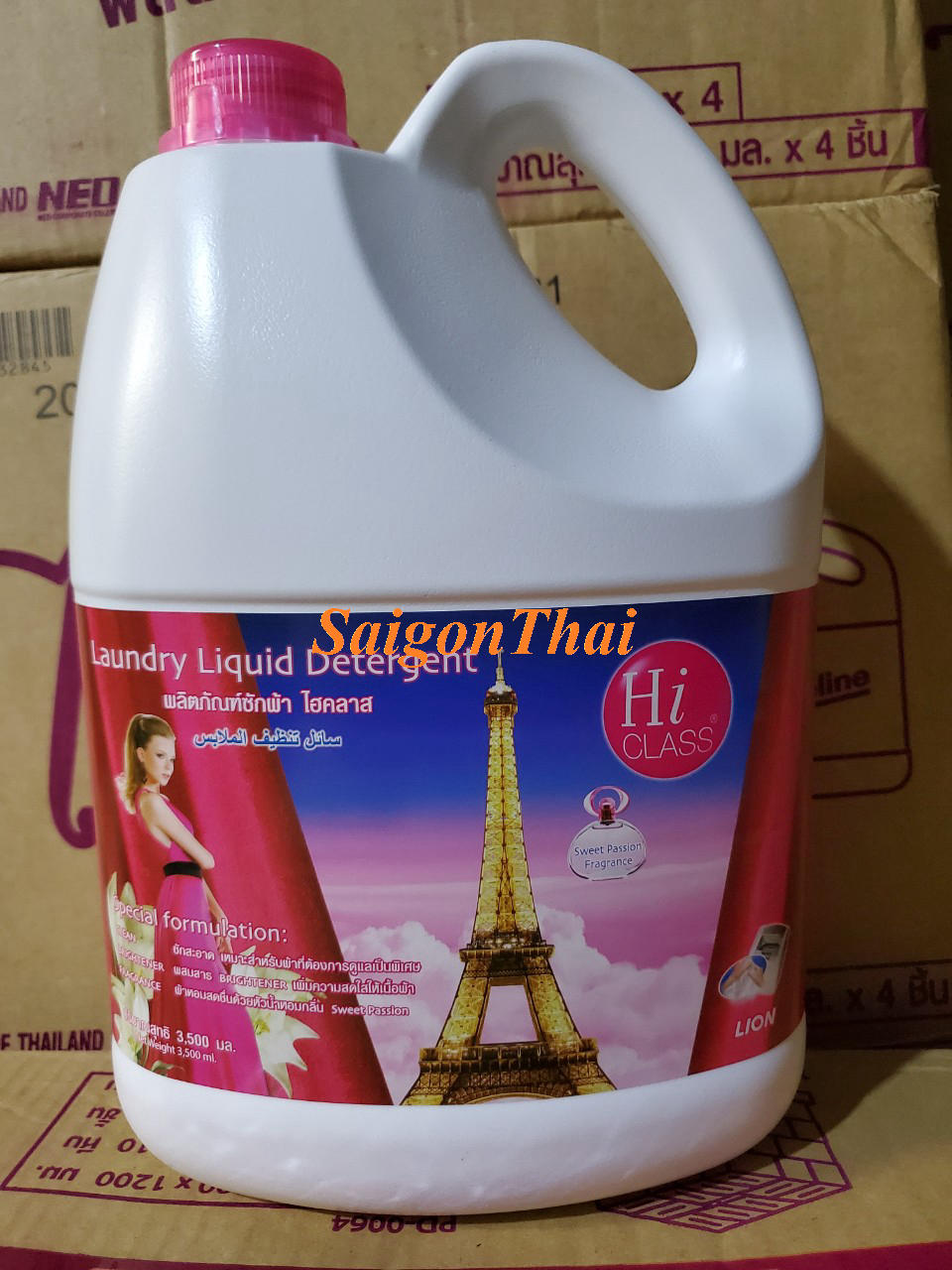 Nước giặt xả hiclass màu hồng đậm đặc can 3500ml