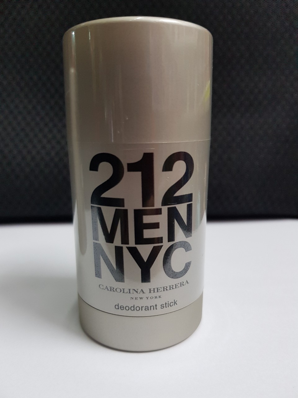 [HCM]Lăn khử mùi hương nước hoa Carolina Herrera 212 MEN 75ML Pháp