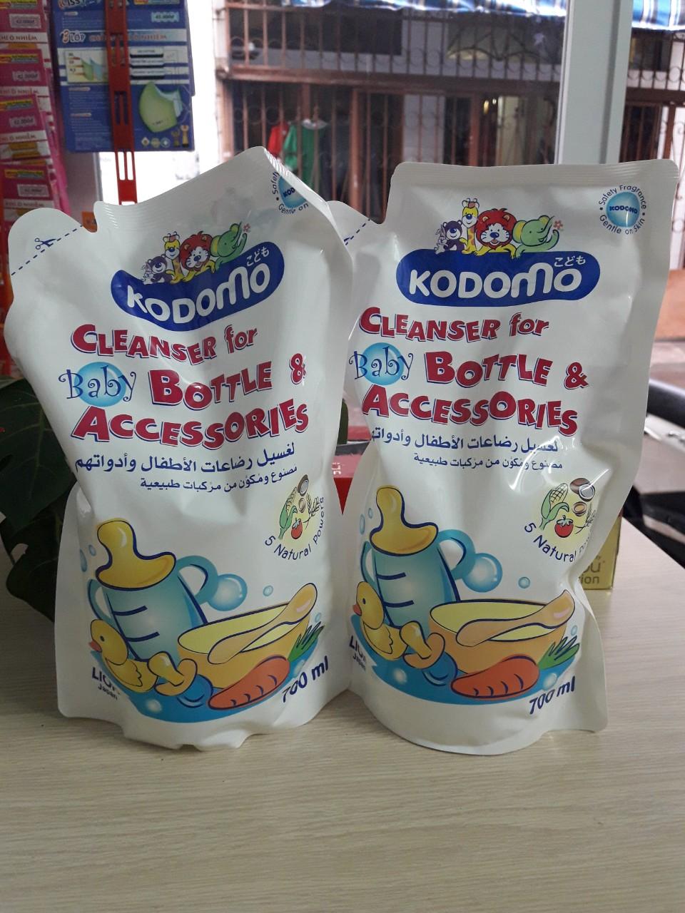 Combo 2 túi Nước rửa bình sữa Kodomo 700ml Thái Lan