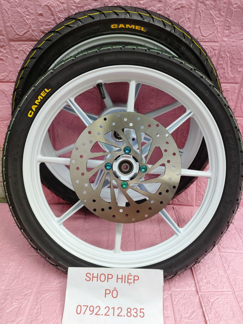 BÁNH MÂM EXCITER 150 KIỂU X1R 8 CÂY MÀU TRẮNG SỮA (CÓ MÀU ĐEN VÀ VÀNG ĐỒNG) FULL VỎ RUỘT CAMEL HOẶC CRV THÁI LAN KÈM ĐĨA VÀ ỐC KIỂU Y NHƯ HÌNH ẢNH