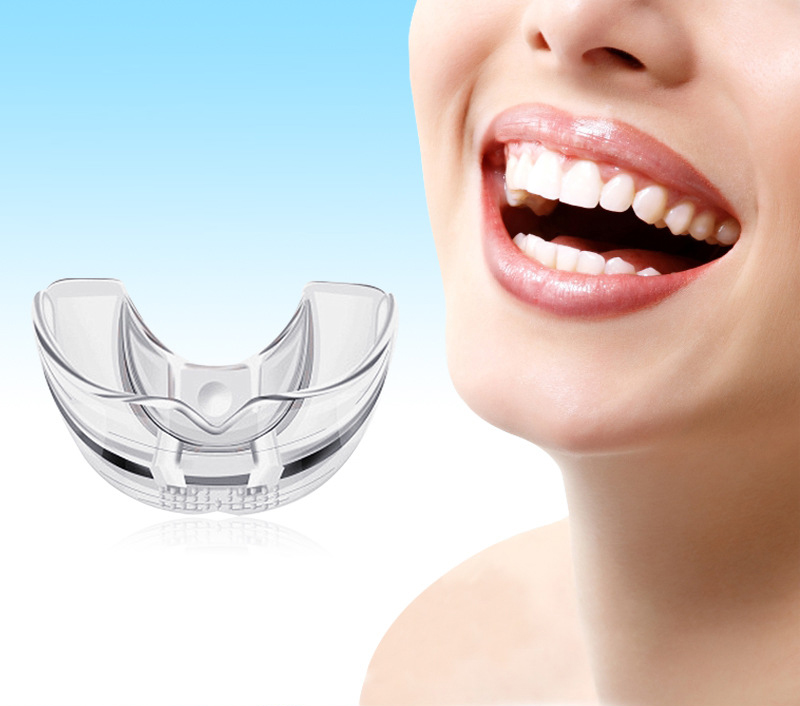 Dụng cụ niềng răng 4D tiện lợi