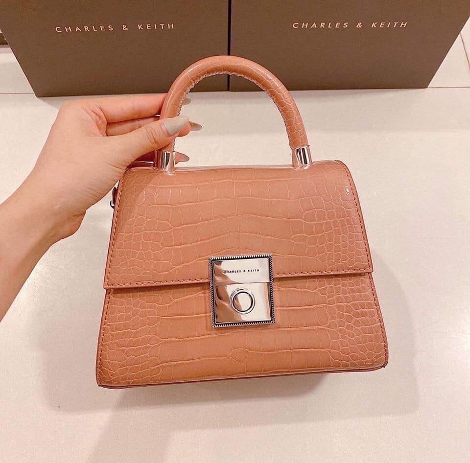 Túi cnk quai xách màu trắng dáng đứng cực chuẩn siêu hit năm nay đẹp dã man