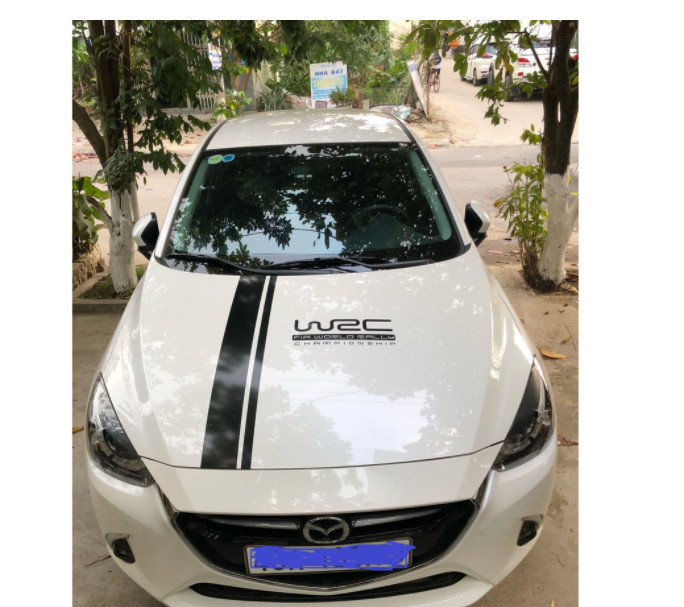Tem dán WRC trên capo xe ô tô phong cách thể thao