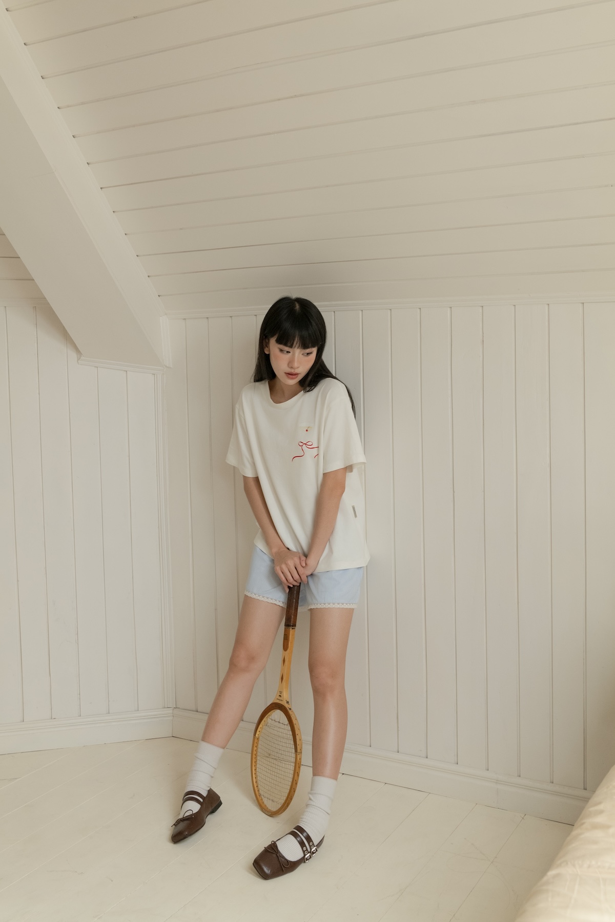 Áo phông in hình freesize NAKED by V - Graphic Oversized Tee ver.2