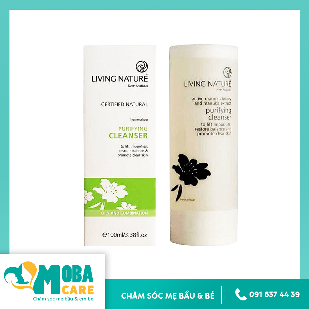 Sữa rửa mặt Purifying Cleanser Living Nature dành cho da dầu, da mụn