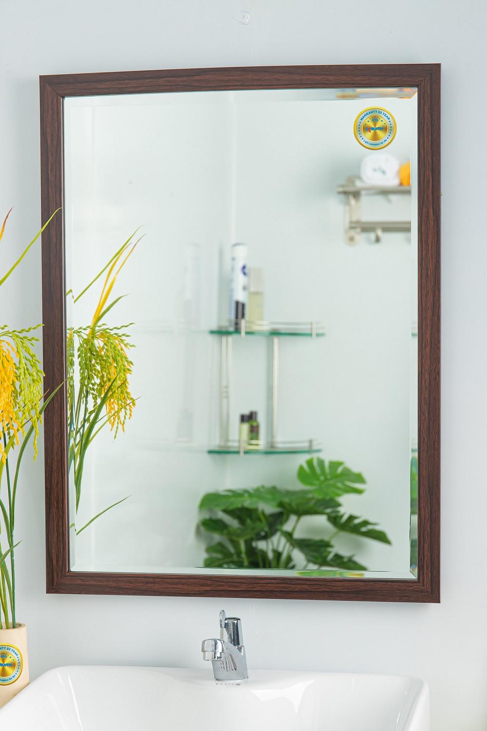 [HCM]Gương soi Kibath khung viền 3cm vân gỗ đậm KT 50x65 cm