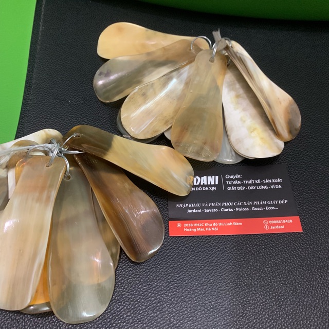 Đón Gót Giày Bằng Sừng - Tiện Lợi - Mềm Dẻo