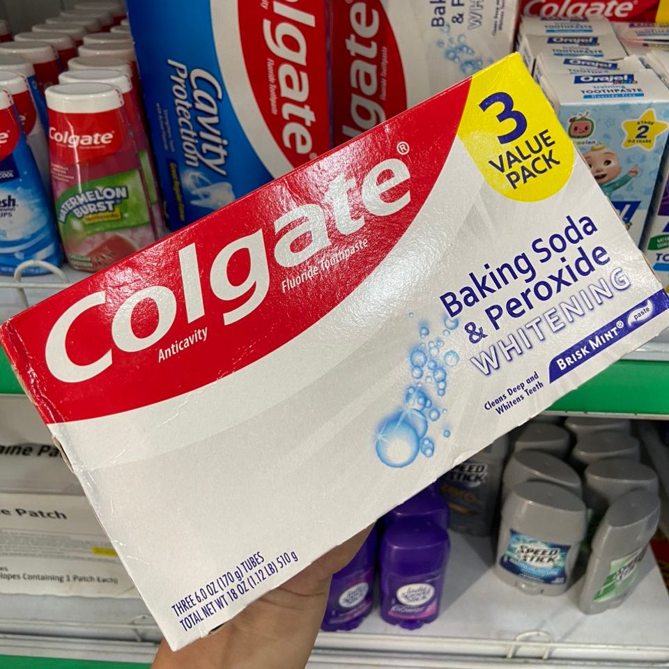 Kem đánh răng Colgate Baking Soda Whitening 170g