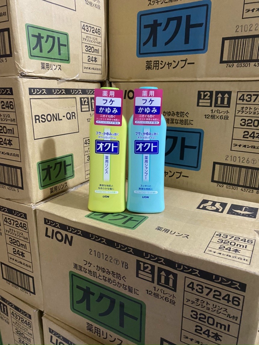 Bộ Đôi Cặp Dầu Gội Xả Giảm Gàu Và Ngứa da đầu Okuto Lion Japan 320 ml