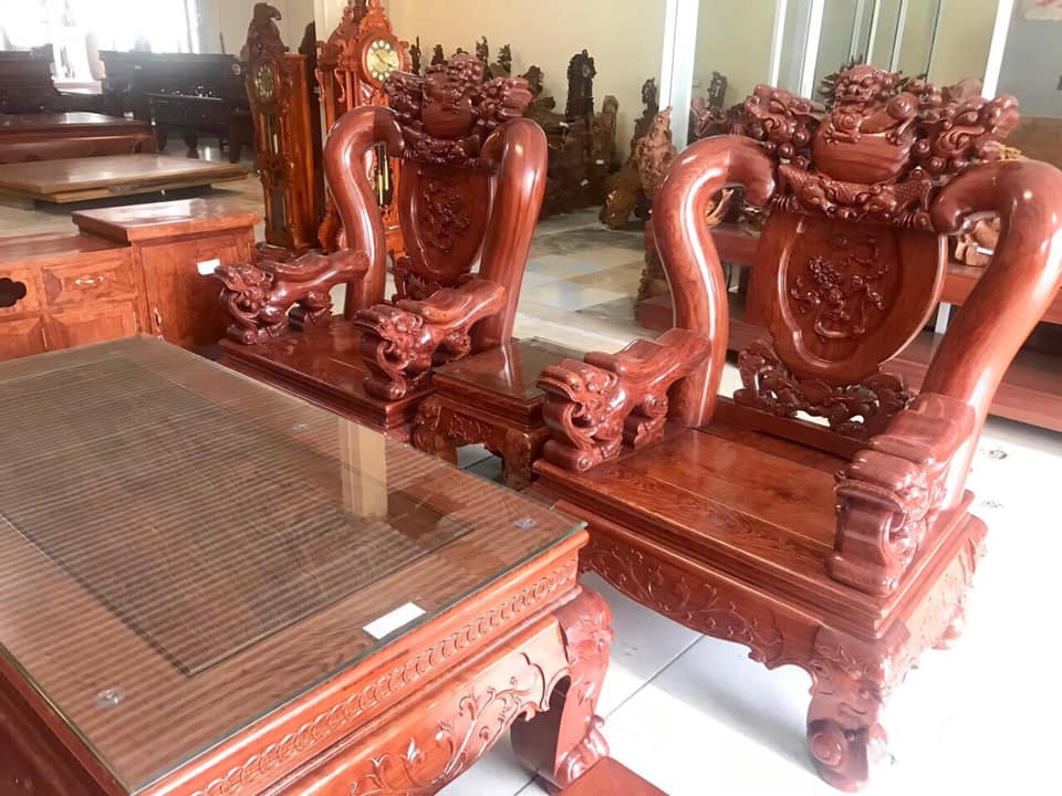 Bộ Bàn ghế Nghê Bảo Đỉnh Cột 16, 6 món  Gỗ Cẩm Lai.