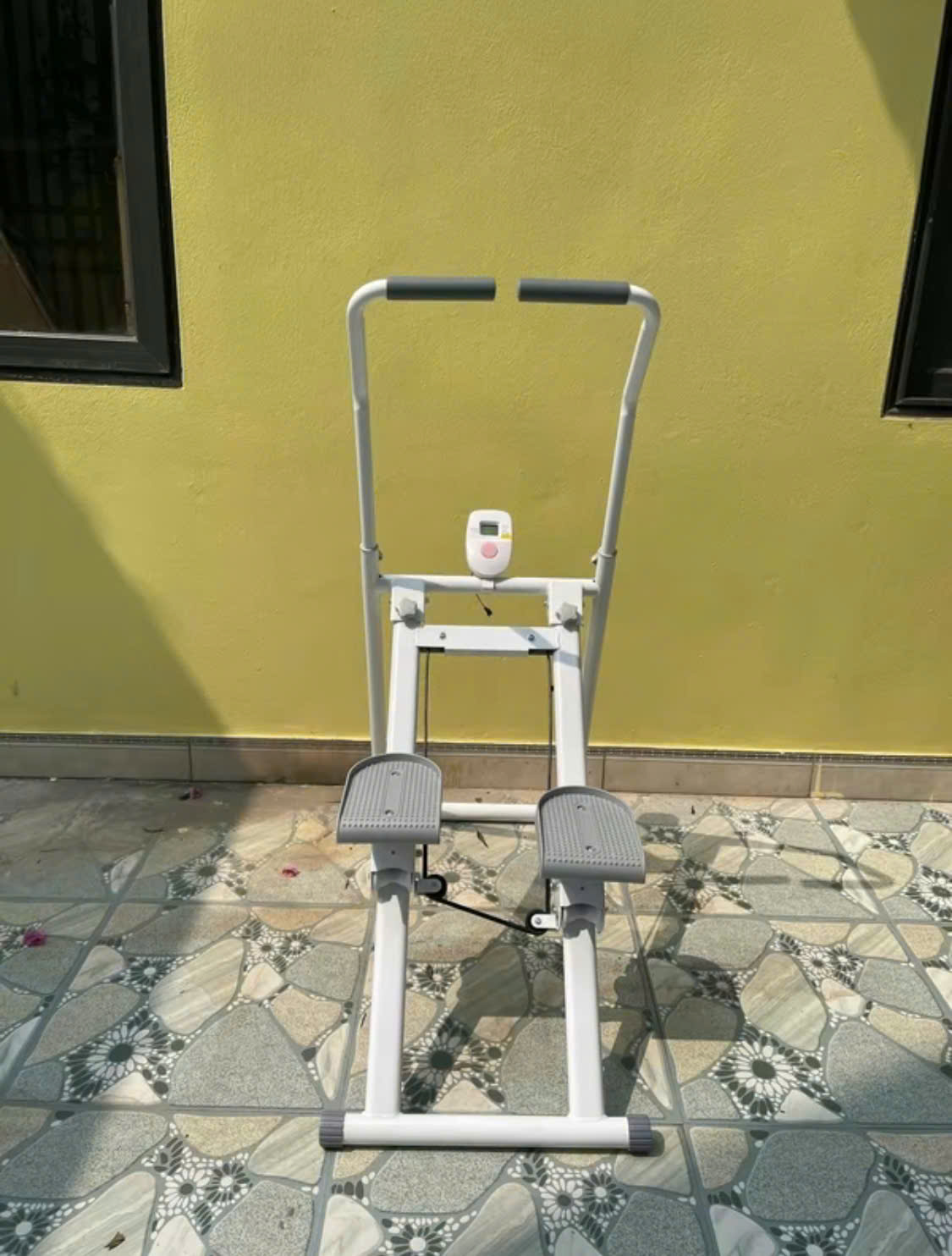 Máy leo bậc thang máy leo núi tại nhà máy leo cầu thang có thể gấp gọn phù hợp với mọi lứa tuổi bảo hành 12 tháng