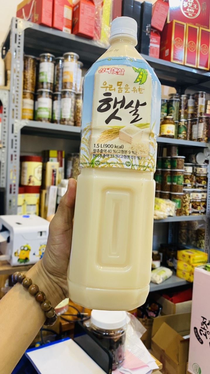 SỮA GẠO - NƯỚC GẠO SAHMYOOK  HÀN QUỐC - CHAI 1.5 LÍT -rice milk -ít ngọt thơm ngon