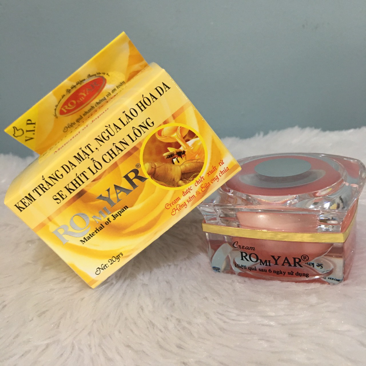Kem trắng da mặt, ngừa lão hóa se khít chân lông Romiyar