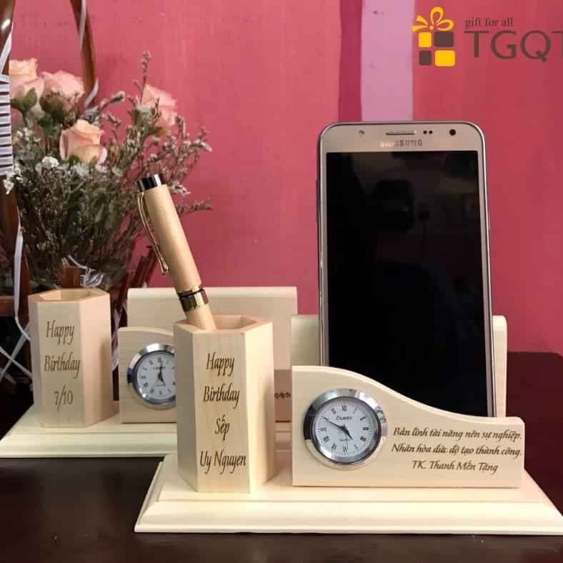 Khay đựng bút đa năng bằng gỗ - khắc hình và chữ theo yêu cầu - quà sinh nhật ý nghĩa cho dân văn phòng - quà tặng thầy cô ngày nhà giáo Việt Nam