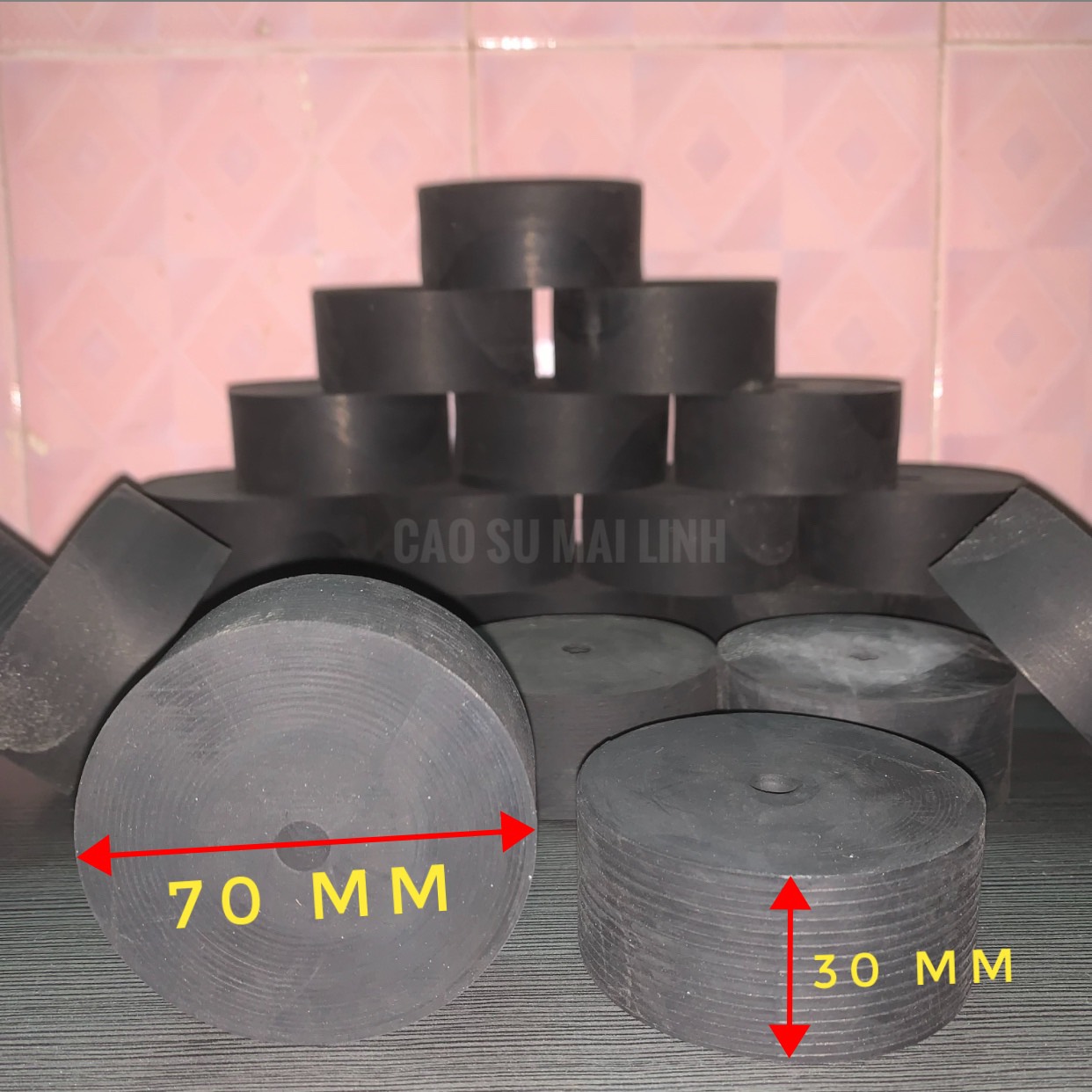 4 cục cao su chống rung phi 70 cao 30 (mm)