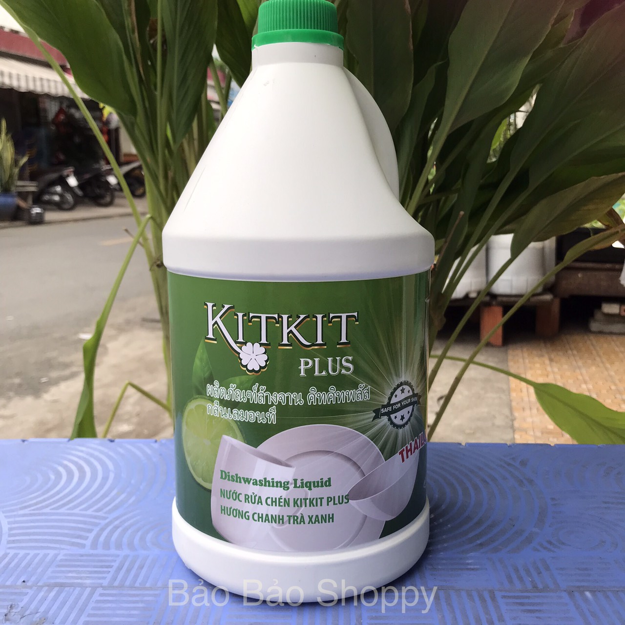 Nước rửa chén Thái Lan KitKit Plus hương trà xanh & chanh can 3.5 lít