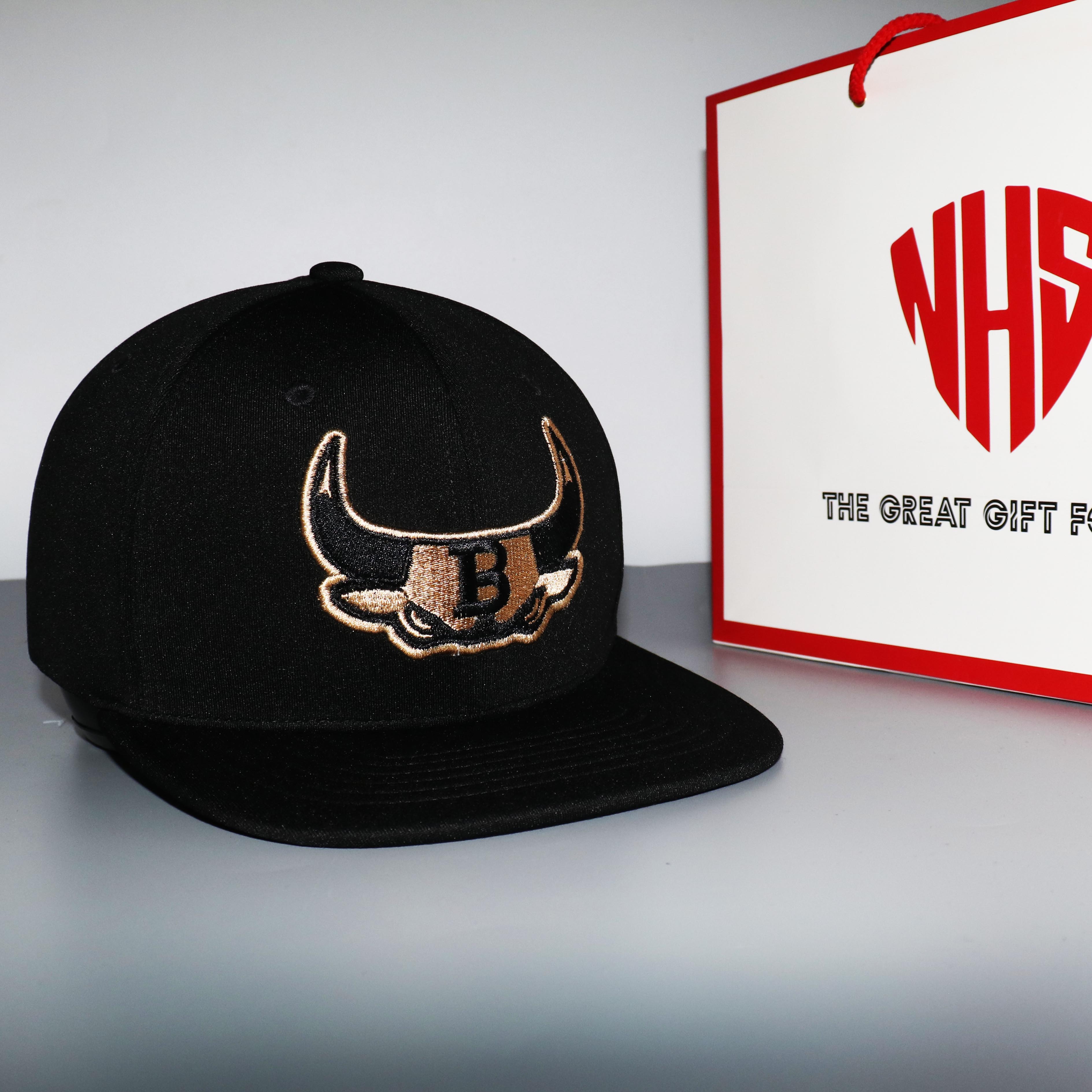 Nón snapback nhs bullb logo chữ b thêu đầu trâu 3d .