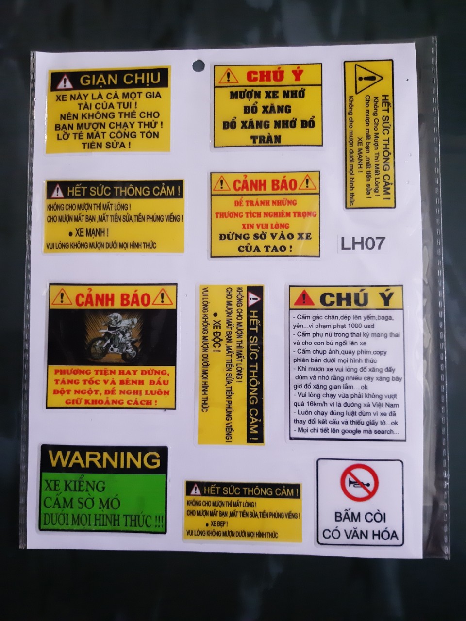 TEM LOGO CẢNH BÁO COMBO ĐỘC LẠ VÀ NHIỀU TEM ĐA DẠNG KHÁC CÓ THỂ TRANG TRÍ XE,LAP TOP,ĐIỆN THOẠI,MŨ BẢO HIỂM ..V..V..