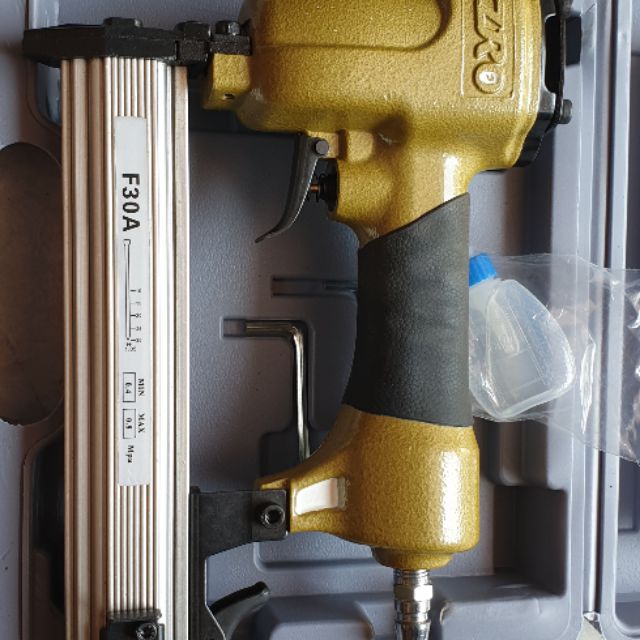 Máy bắn đinh zro f30a