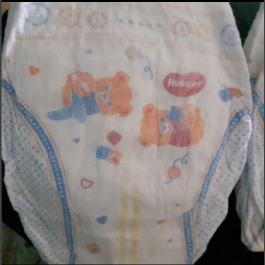 Tã dán sơ sinh Huggies size NB 100 miếng