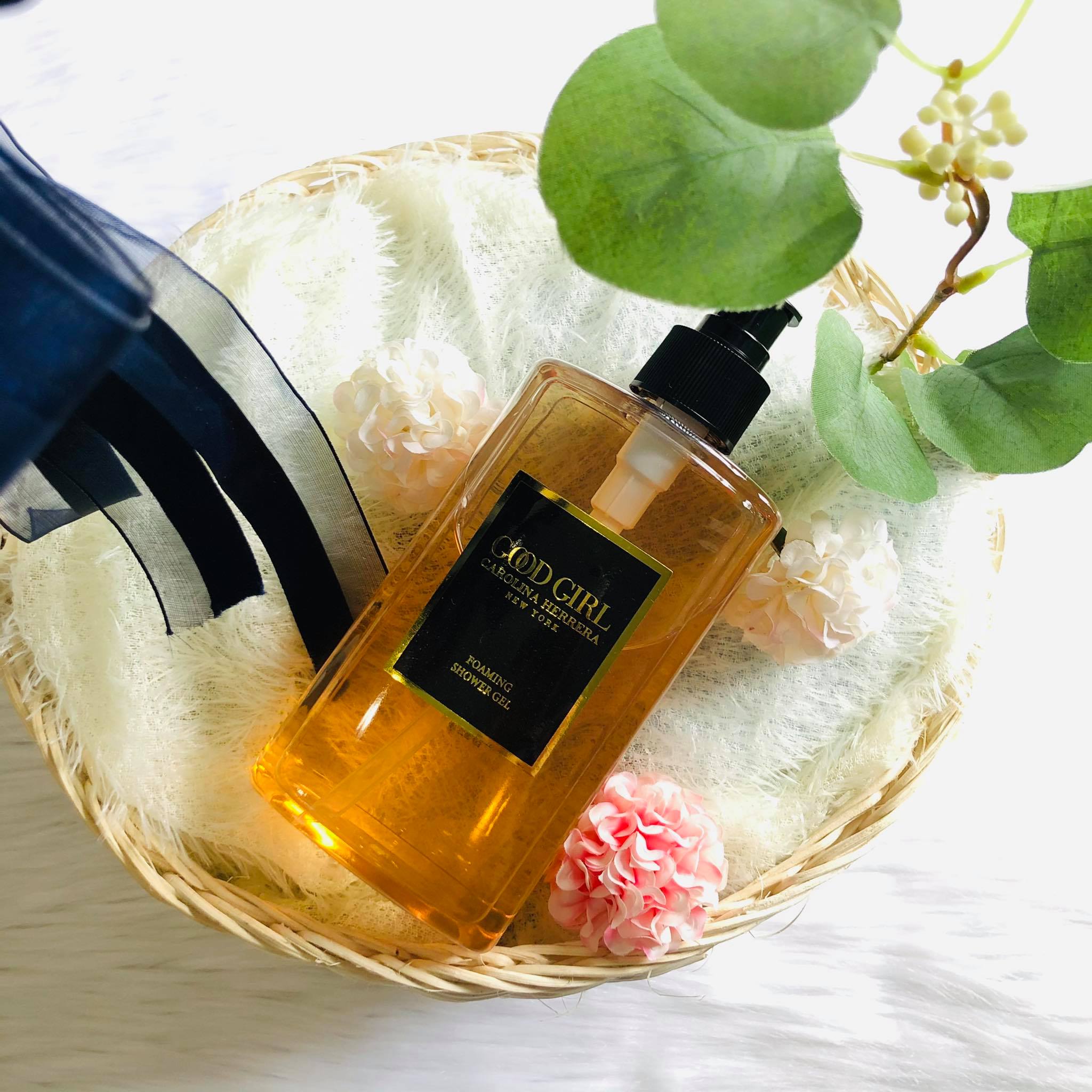 [HÀNG CAO  CẤP] SỮA TẮM NƯỚC HOA GOODGIRL 400ML –NỒNG NÀN QUYẾN RŨ MỊN MÀNG