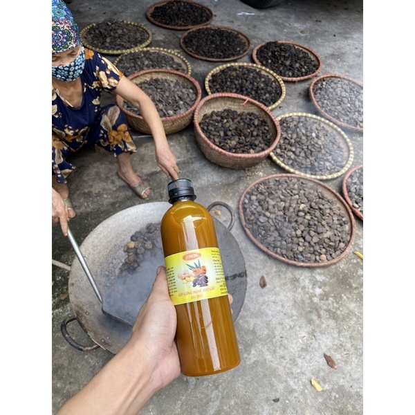 Cốt gừng nghệ hạt gấc hạ thổ thoa body chai 500ml