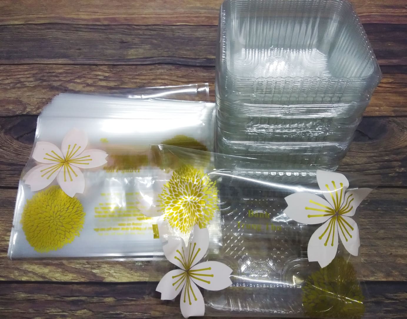 Bộ 100 khay và túi hàn trung thu 250 gram hình hoa anh đào