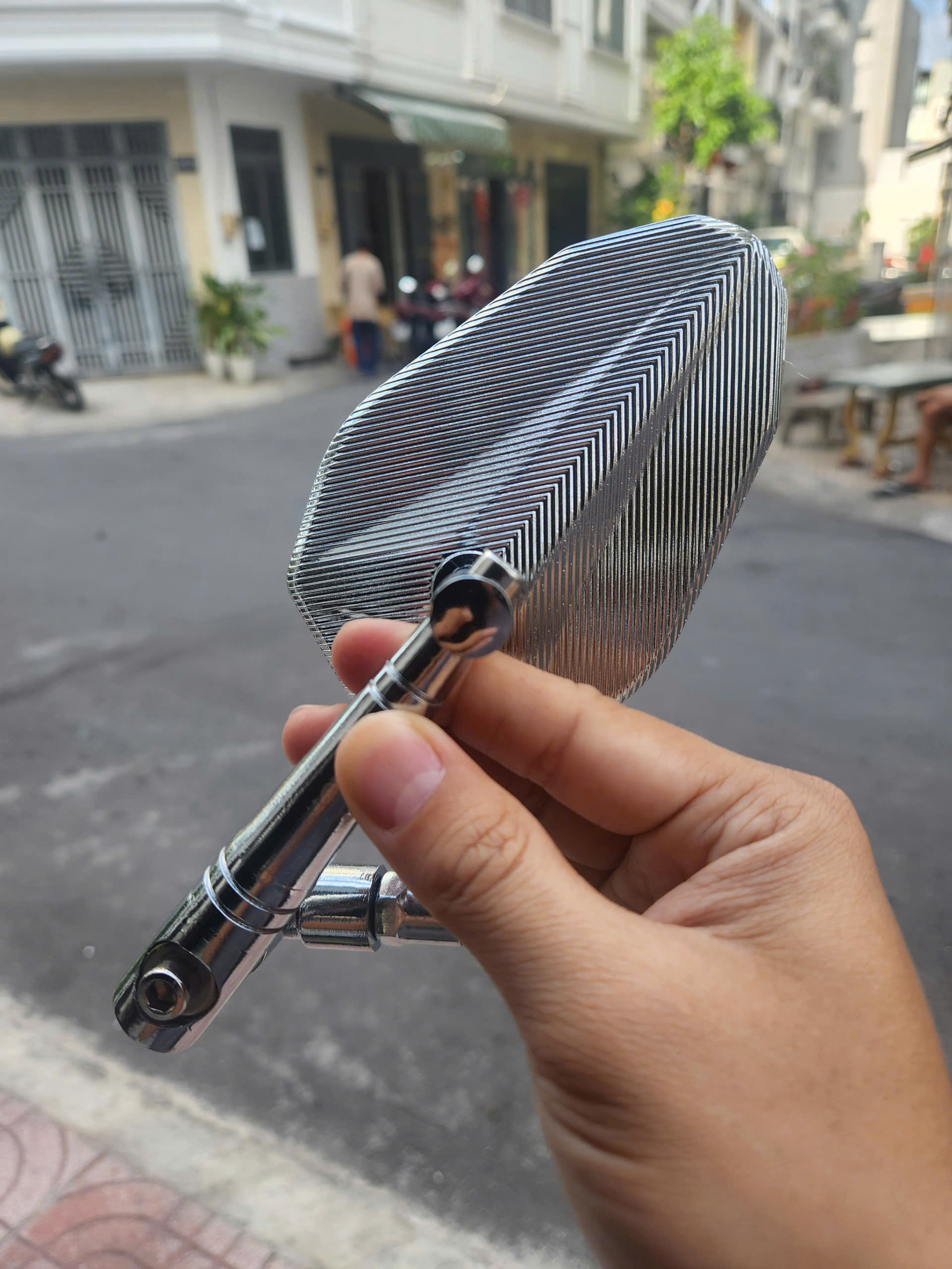  Gương xe máy Kính Chiếu Hậu Kiểu H2C V2 Kèm Chân Xoay 360 gấp gọn dễ dàng chất liệu mặt nhựa chân nhôm Xiken 