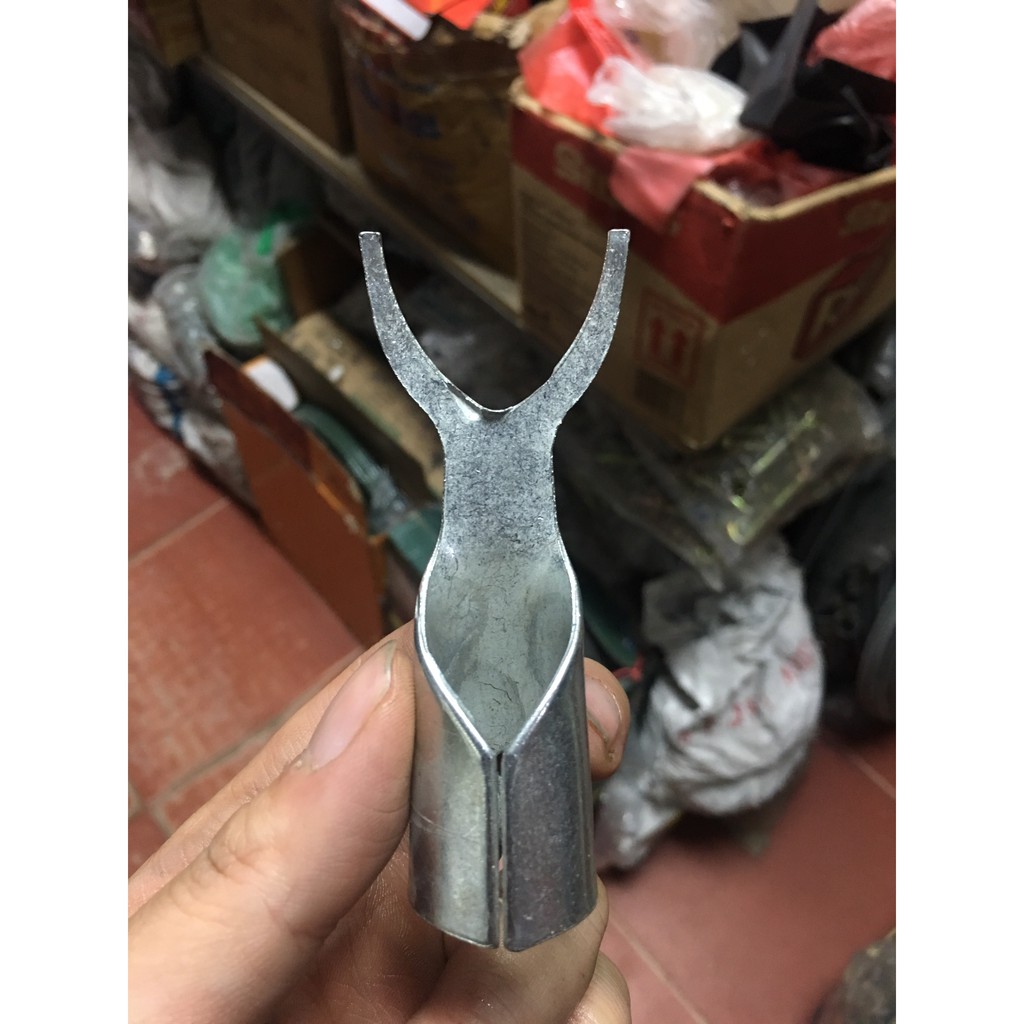 Đầu móc sào phơi quần áo, phơi khăn