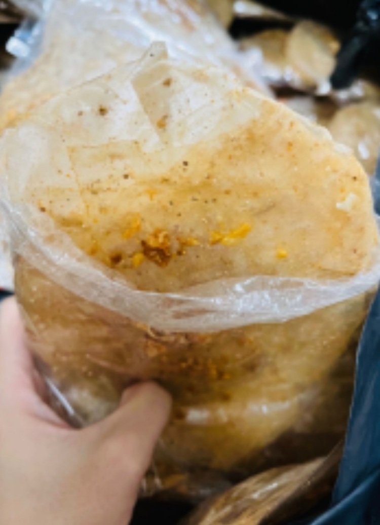 Bánh tráng muối tỏi thơm dẻo siêu cay combo 10 bịt 30g