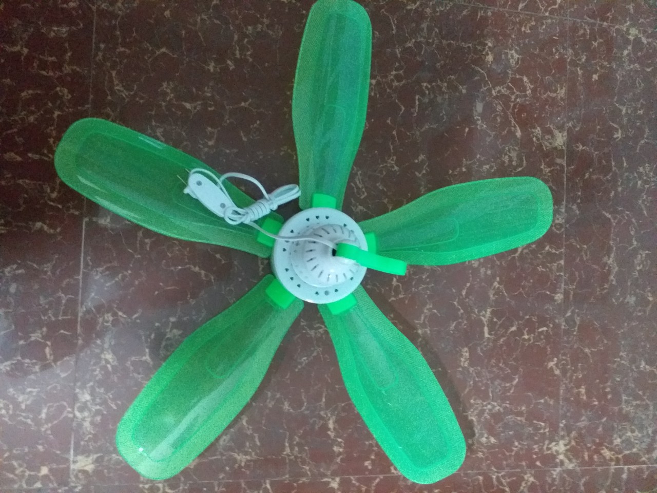 Quạt Trần mini loại trung đường kinh quay 600mm 5 cánh[ CÓ MÓC TREO], quạt trần mini siêu mát ,siêu tiết kiệm điệnquạt màn, quạt mùng ,quạt trần mini siêu mát siêu tiện dụng