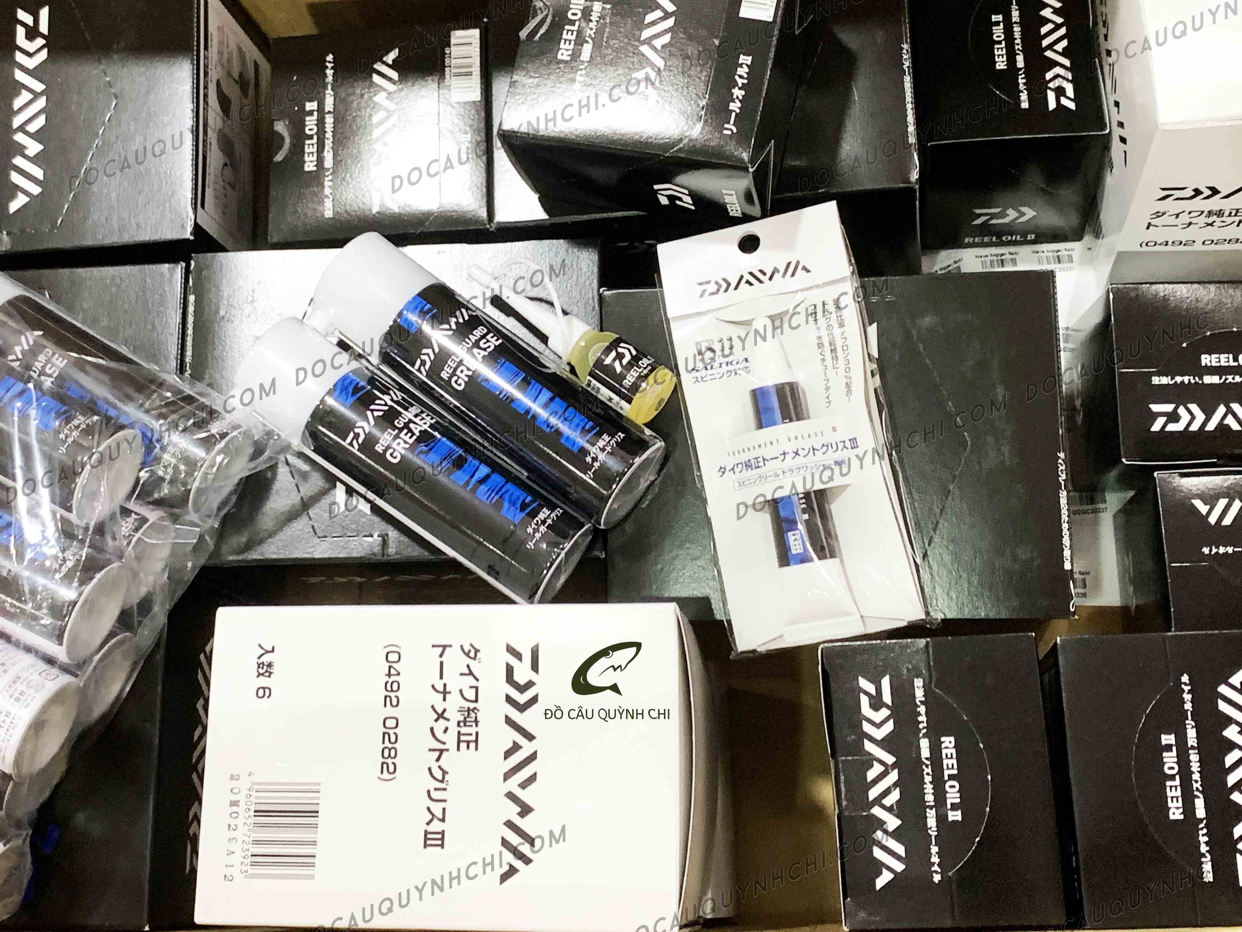 Dầu tra máy - mỡ tra máy daiwa