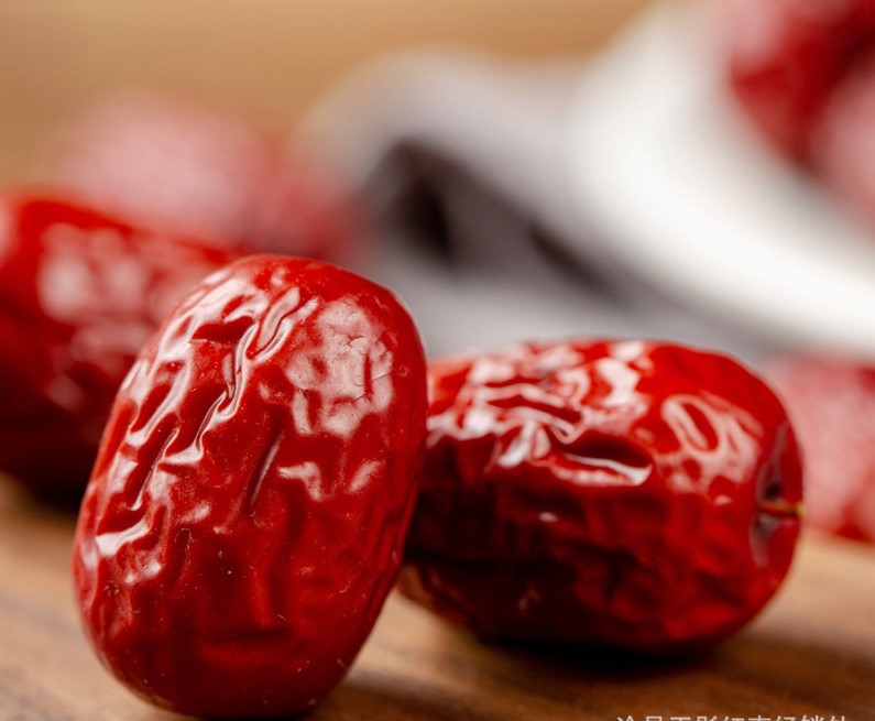 100gr táo đỏ khô